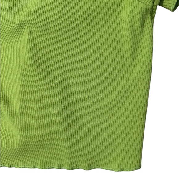 Green Collared Button-Up Top - Picture 3 of 4